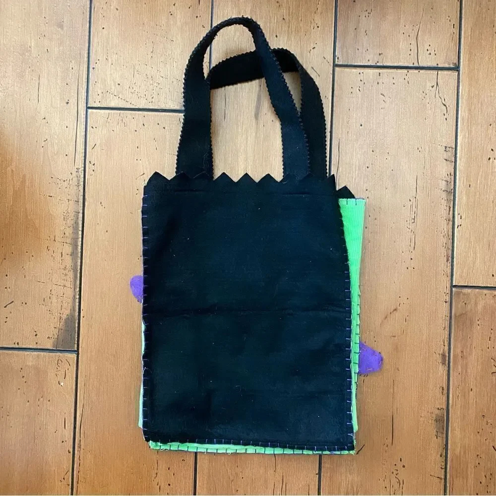 Lot of 4 Target Black Felt/Fabric Halloween Trick or Treat Bags w/Purple Bat. - Picture 3 of 9